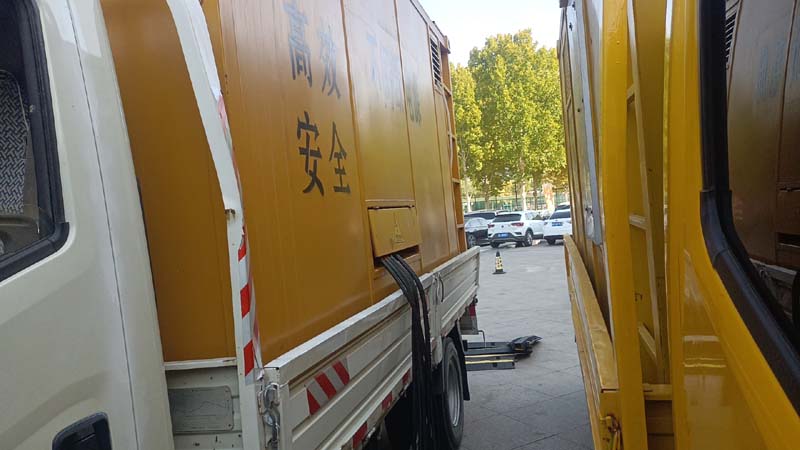 山丹如何判断柴油发电机组和UPS电源的切换时间是否符合要求？